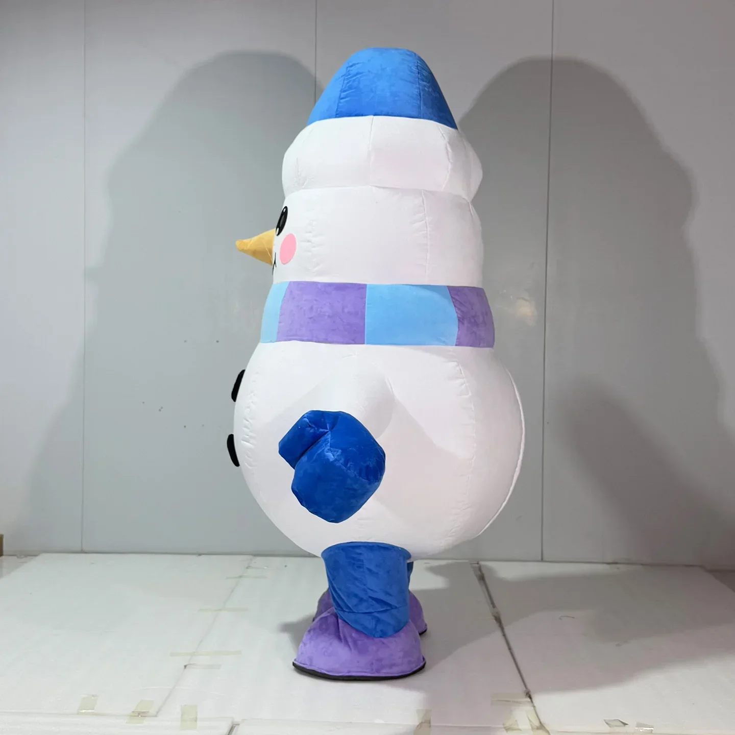 Christmas Snowman Inflatable M - огляд і ціна Costumes