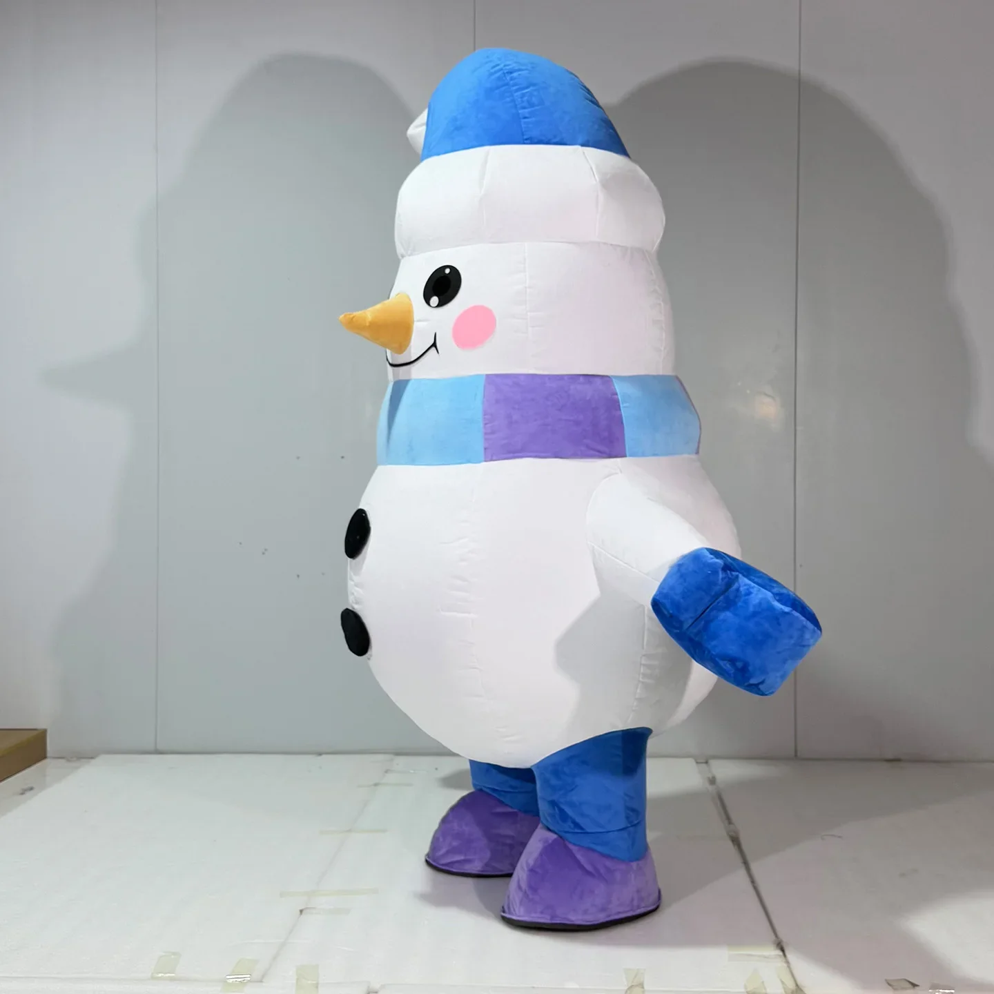 Christmas Snowman Inflatable M - огляд і ціна Costumes